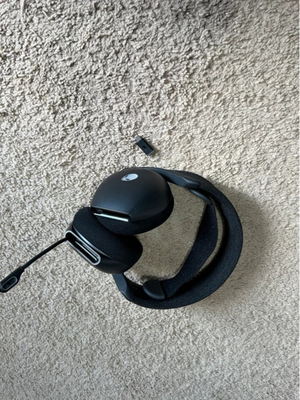 Alienware gaming headset Bluetooth